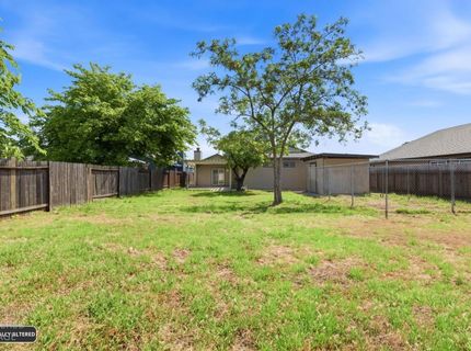 7632 Harmony Oaks Way, Sacramento, CA 95828 Photo