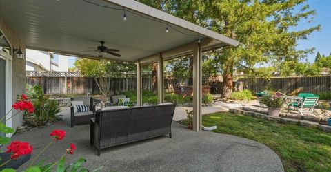 226 Bittercreek Dr, Folsom, CA 95630 Photo