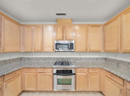 3301 N Park Dr #1716, Unit 1716, Sacramento, CA 95835 Photo