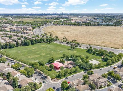 3301 N Park Dr #1716, Unit 1716, Sacramento, CA 95835 Photo