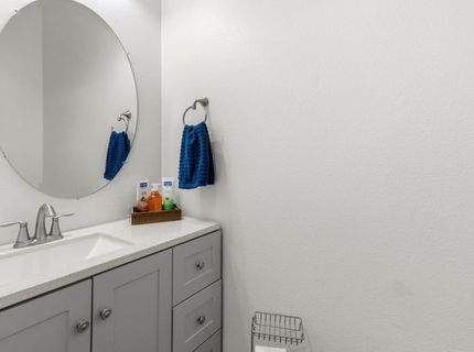 140 Lily Bay Cir, Sacramento, CA 95834 Photo