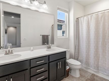 140 Lily Bay Cir, Sacramento, CA 95834 Photo