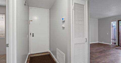 2201 Woodside Ln #10, Unit 10, Sacramento, CA 95825 Photo