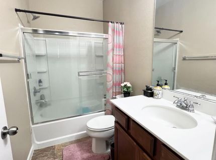 530 Willie Hausey Way, Sacramento, CA 95838 Photo