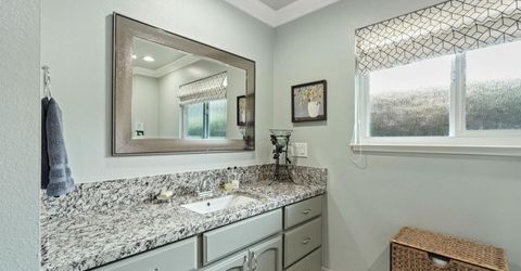 1909 W Vine St, Lodi, CA 95242 Photo
