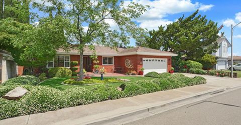 1909 W Vine St, Lodi, CA 95242 Photo