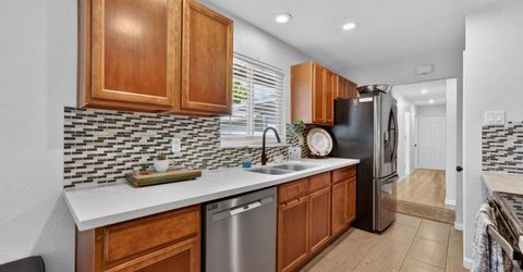 716 Winslow Dr, Yuba City, CA 95991 Photo