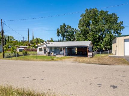 60 Lake Ave, Red Bluff, CA 96080 Photo
