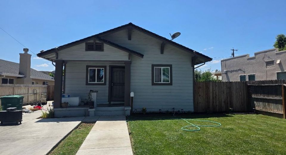 353 L St, Los Banos, CA 93635 Photo