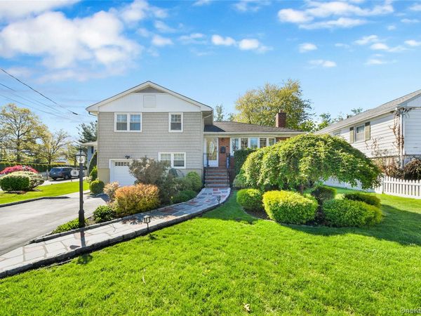 39 Harding Drive, New Rochelle, NY 10801