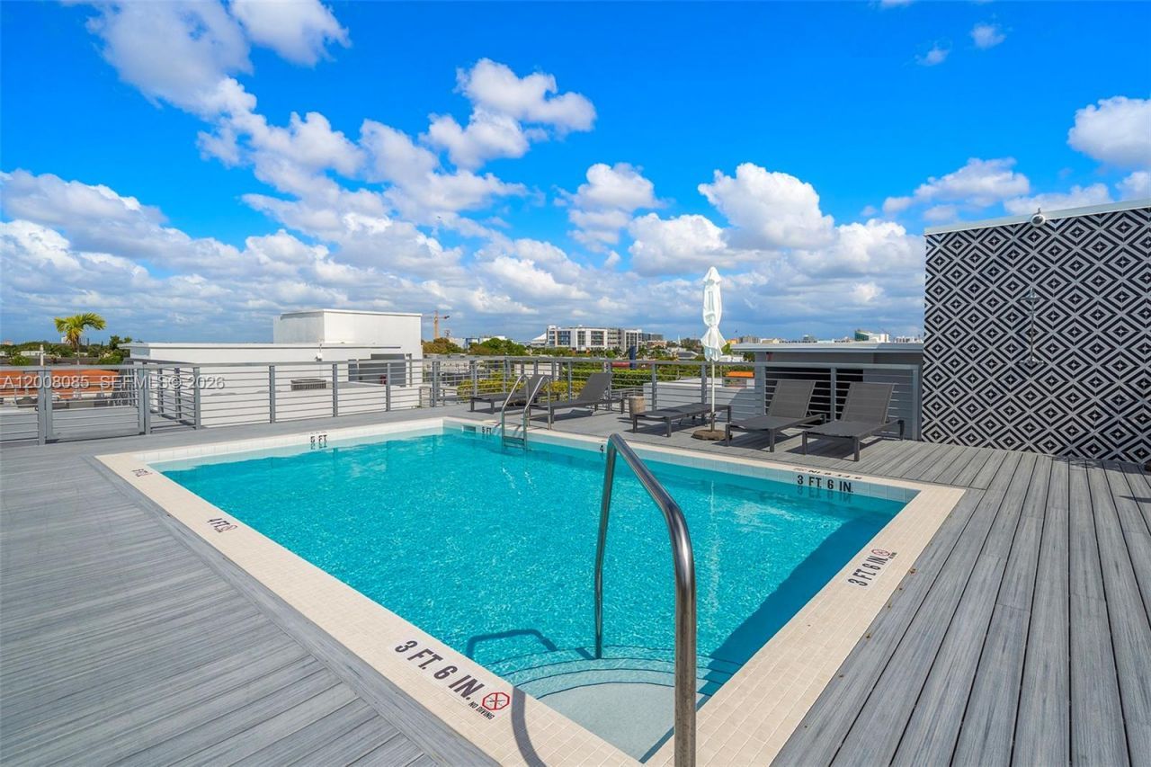 545 SW 11th St, Unit 208, Miami, FL 33129 Photo
