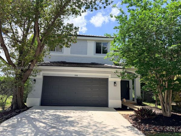 980 Golden Cane Dr , Weston, FL 33327