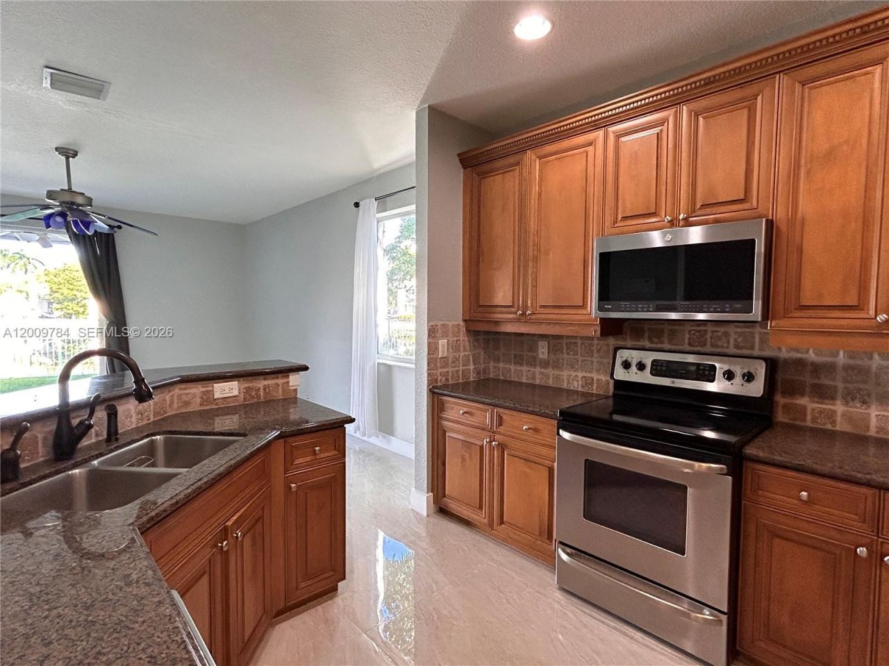 980 Golden Cane Dr, Weston, FL 33327 Photo