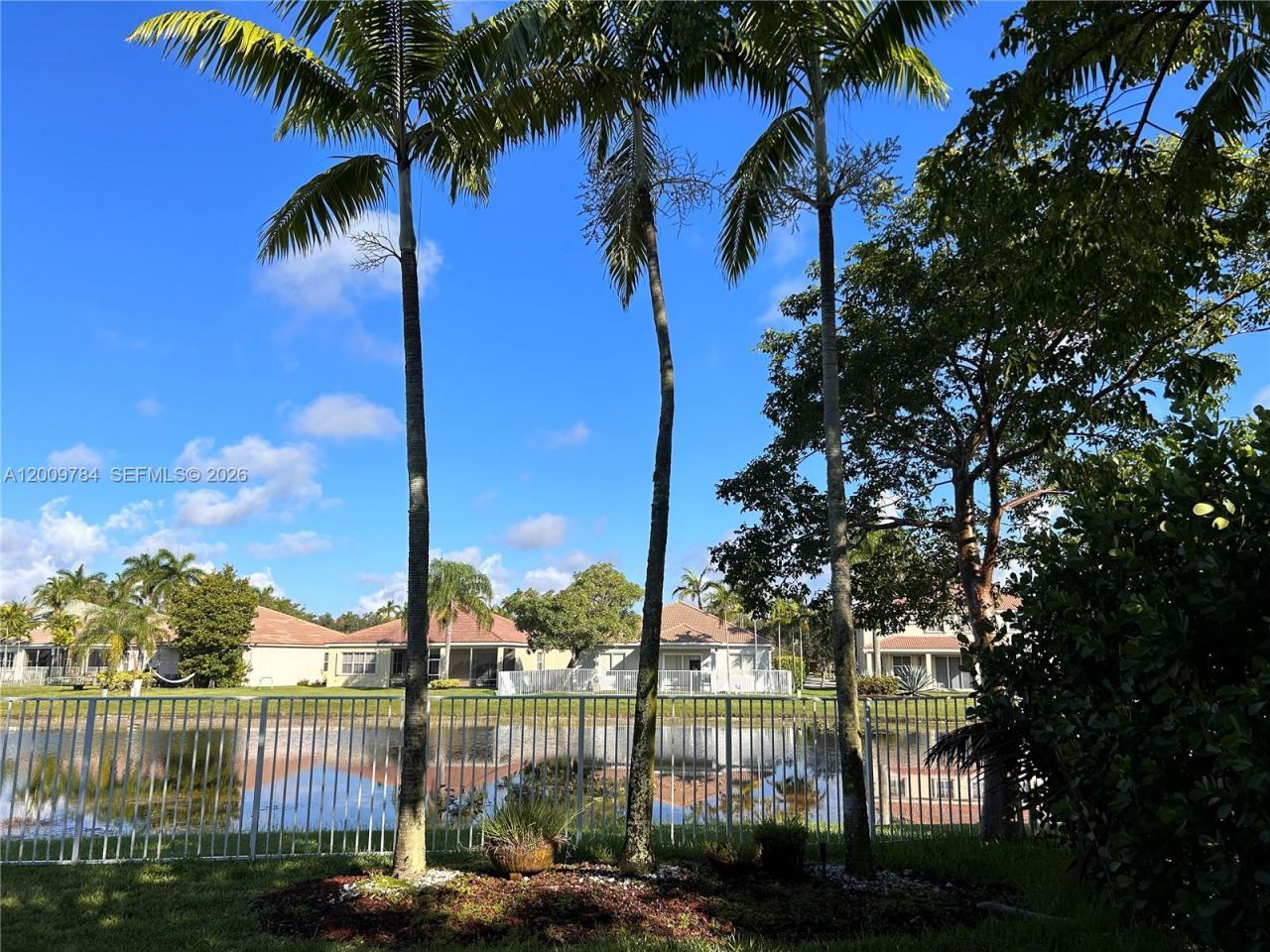 980 Golden Cane Dr, Weston, FL 33327 Photo