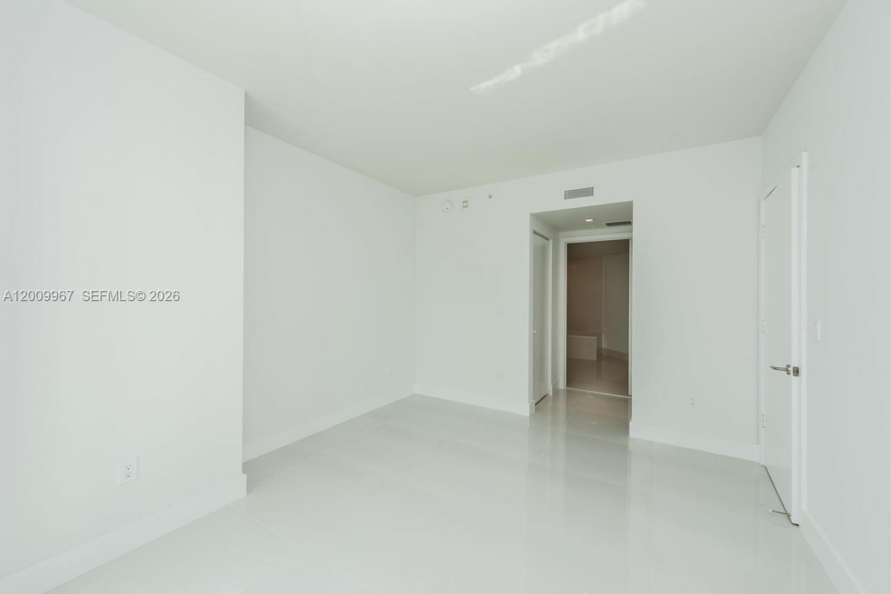 1300 S Miami, Unit 1801, Miami, FL 33130 Photo