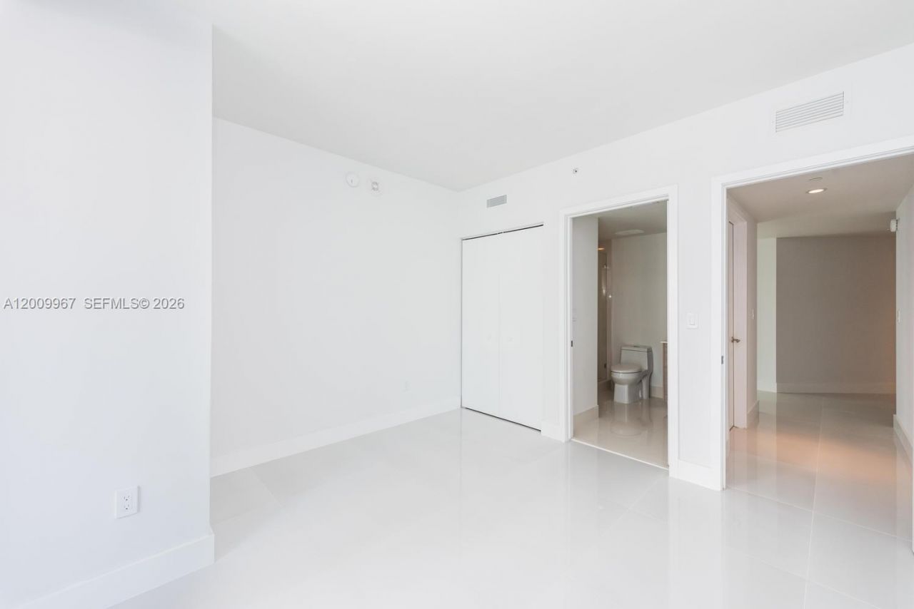 1300 S Miami, Unit 1801, Miami, FL 33130 Photo