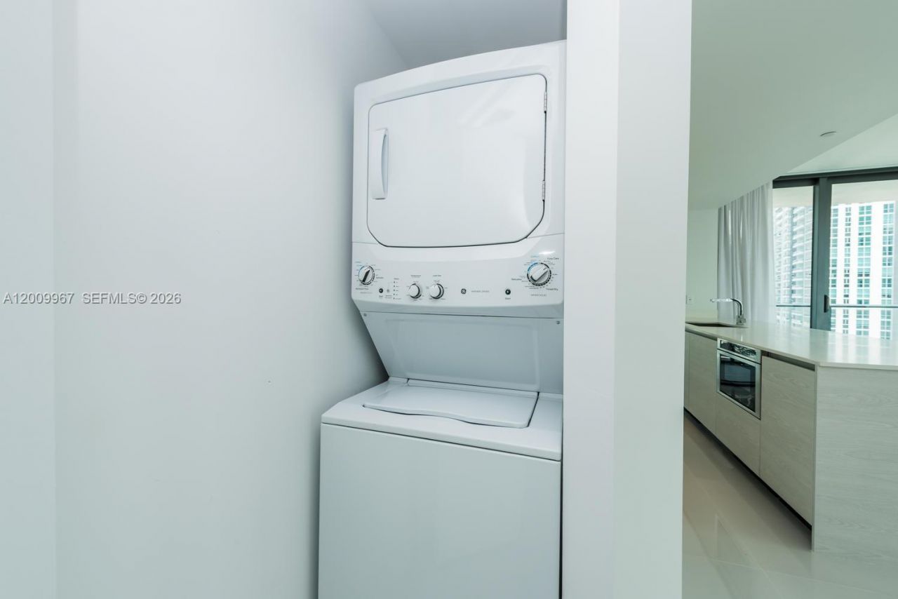 1300 S Miami, Unit 1801, Miami, FL 33130 Photo