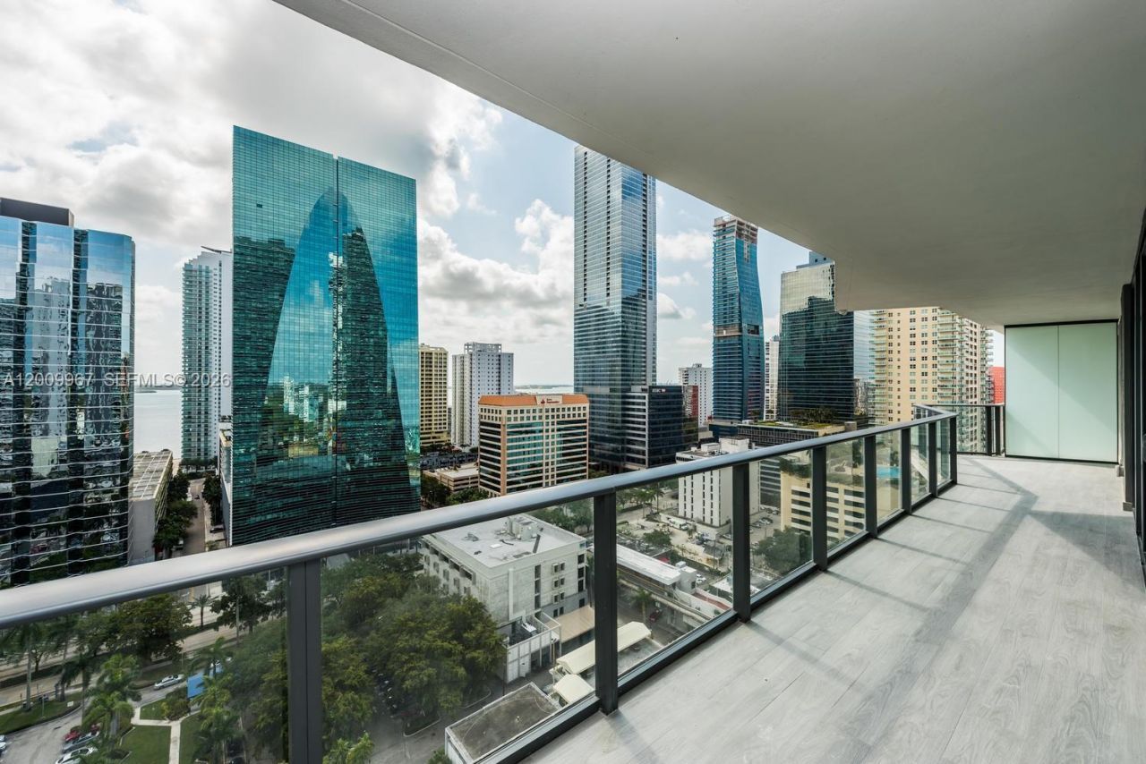 1300 S Miami, Unit 1801, Miami, FL 33130 Photo