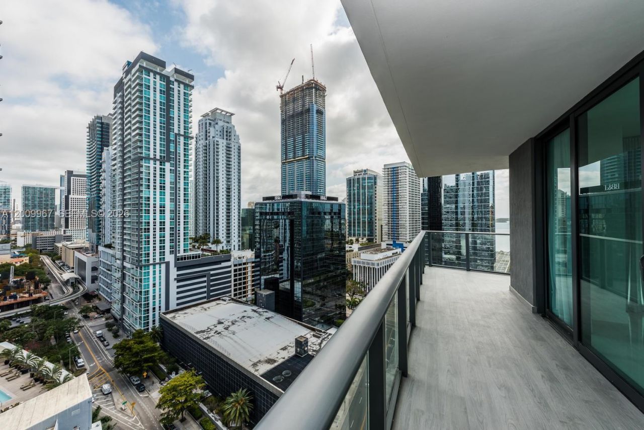 1300 S Miami, Unit 1801, Miami, FL 33130 Photo