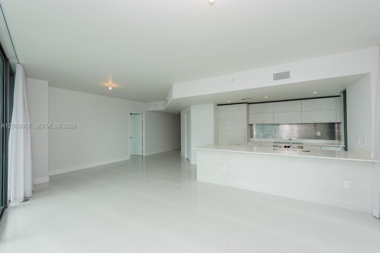 1300 S Miami, Unit 1801, Miami, FL 33130 Photo
