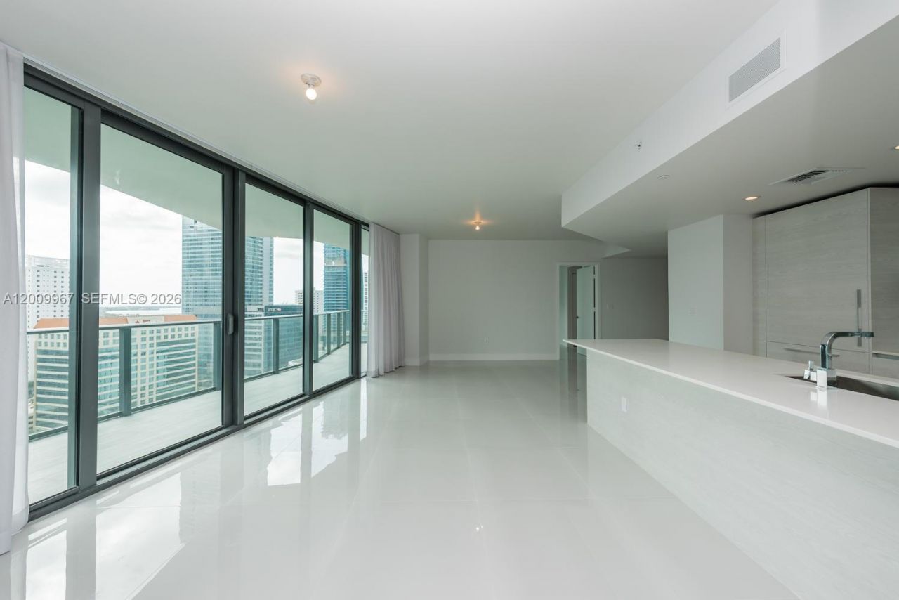 1300 S Miami, Unit 1801, Miami, FL 33130 Photo