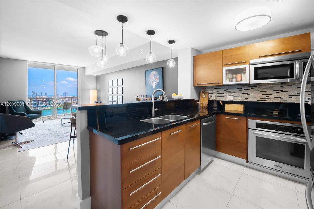253 NE 2nd St, Unit 2503, Miami, FL 33132 Photo