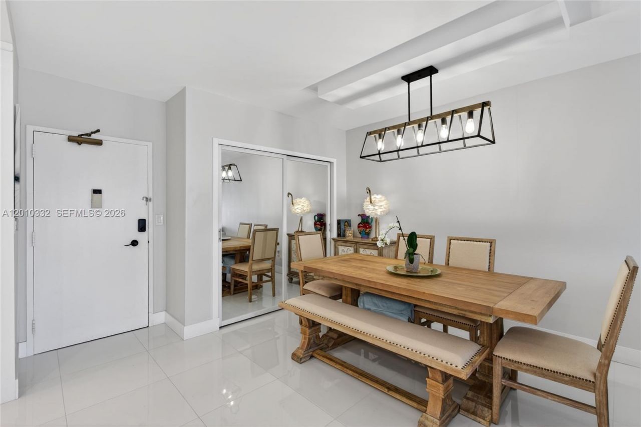 1985 S Ocean Dr, Unit 22H, Hallandale Beach, FL 33009 Photo