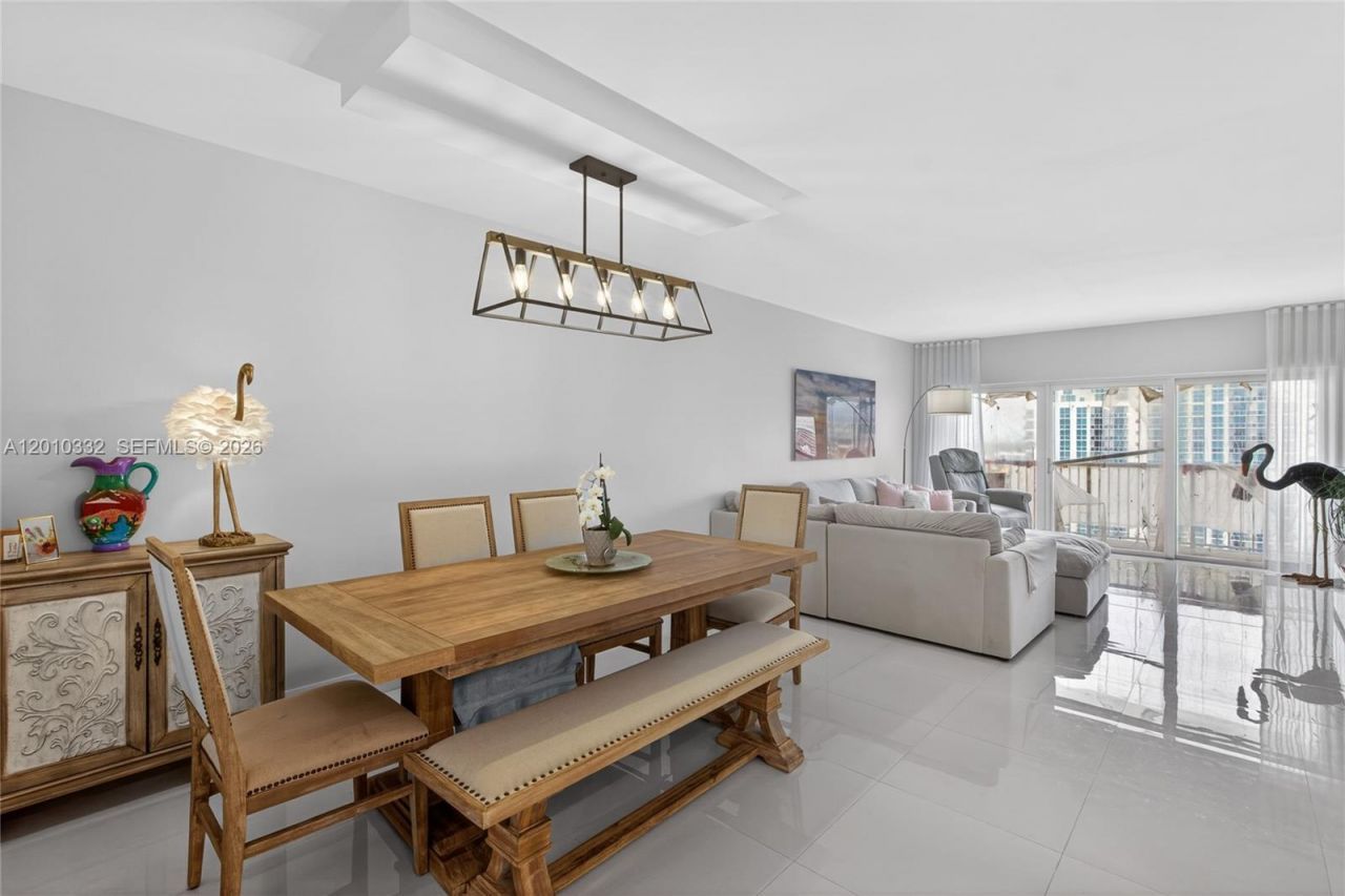 1985 S Ocean Dr, Unit 22H, Hallandale Beach, FL 33009 Photo