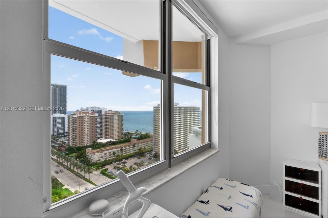 1985 S Ocean Dr, Unit 22H, Hallandale Beach, FL 33009 Photo