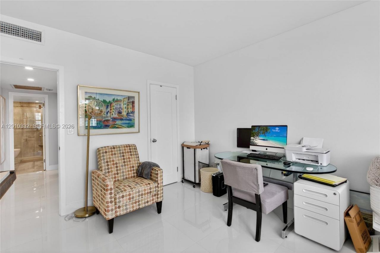 1985 S Ocean Dr, Unit 22H, Hallandale Beach, FL 33009 Photo