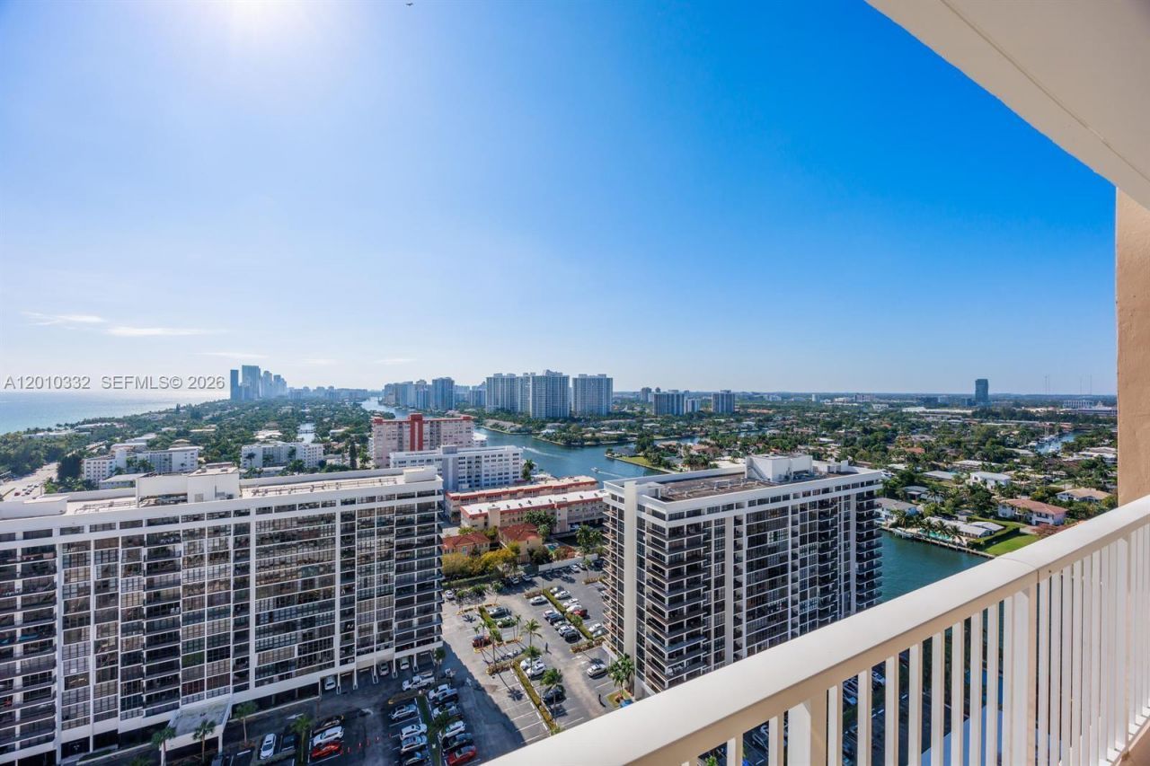 1985 S Ocean Dr, Unit 22H, Hallandale Beach, FL 33009 Photo