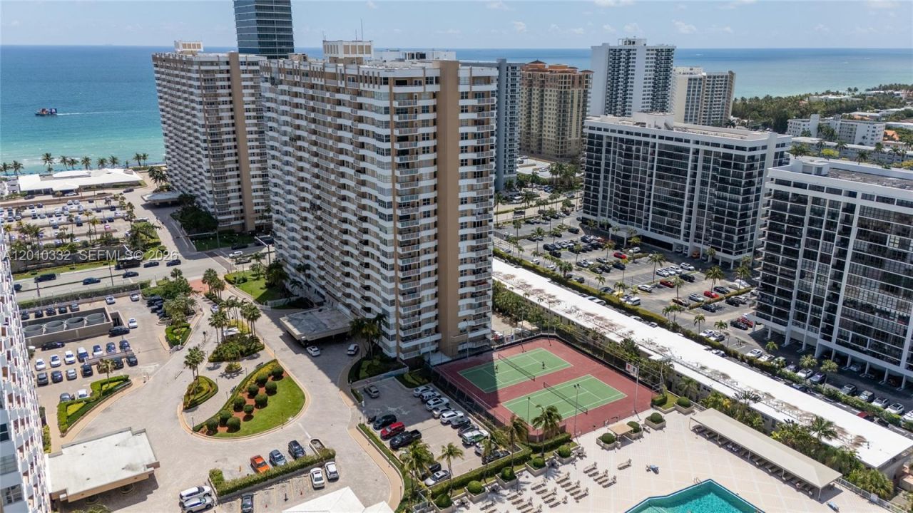 1985 S Ocean Dr, Unit 22H, Hallandale Beach, FL 33009 Photo