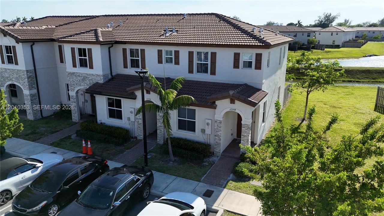 12308 NW 23rd Ct, Unit 12308, Miami, FL 33167 Photo