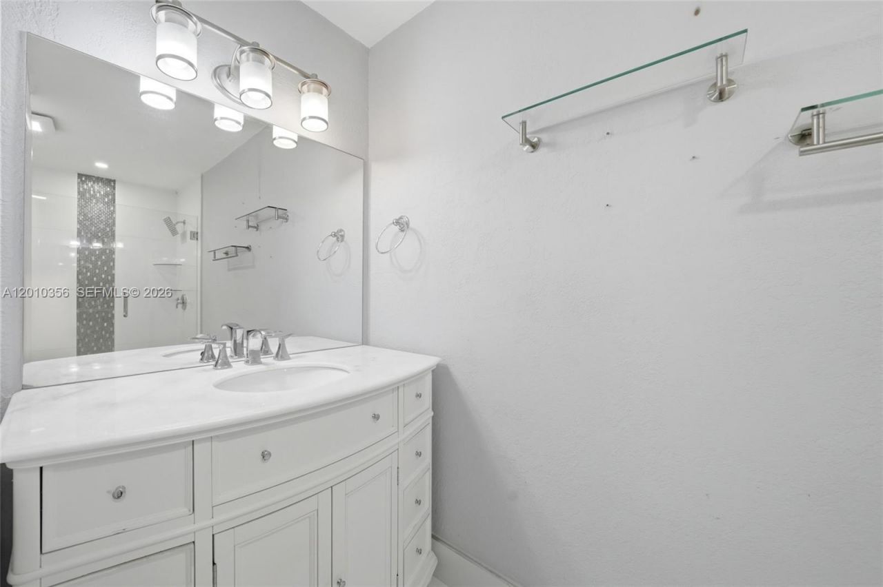 1615 SW 137th Pl , Miami, FL 33175 Photo