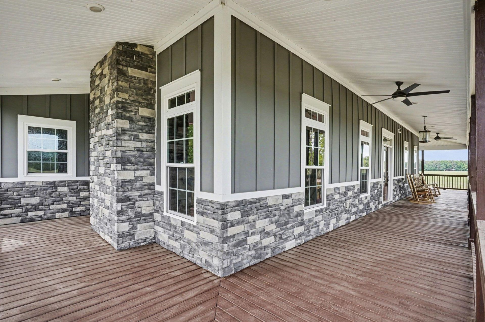 942 Meadow Dr.  Photo 23