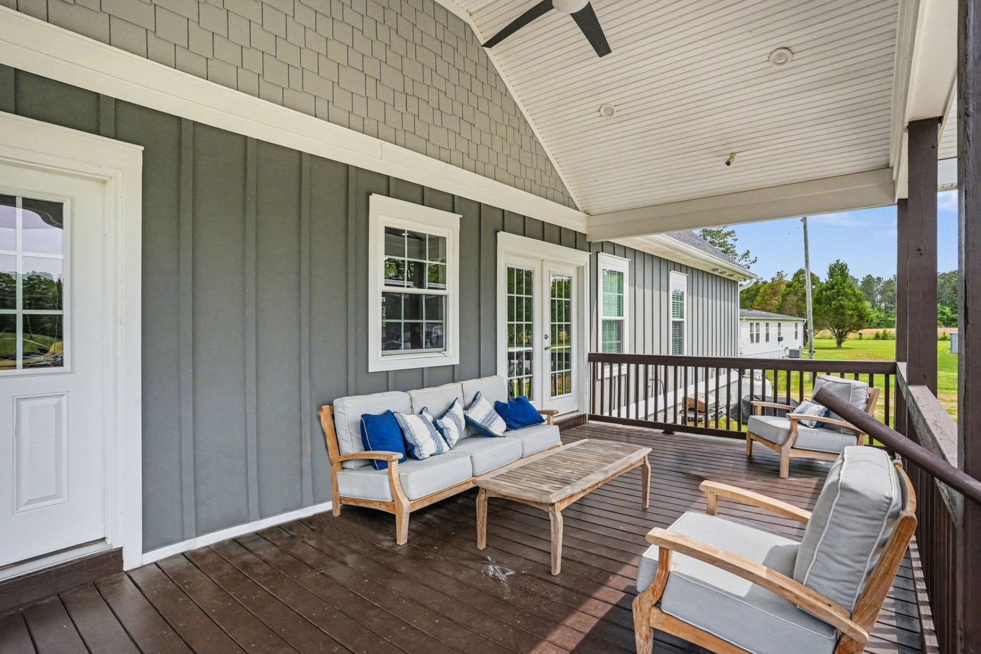 942 Meadow Dr.  Photo 25