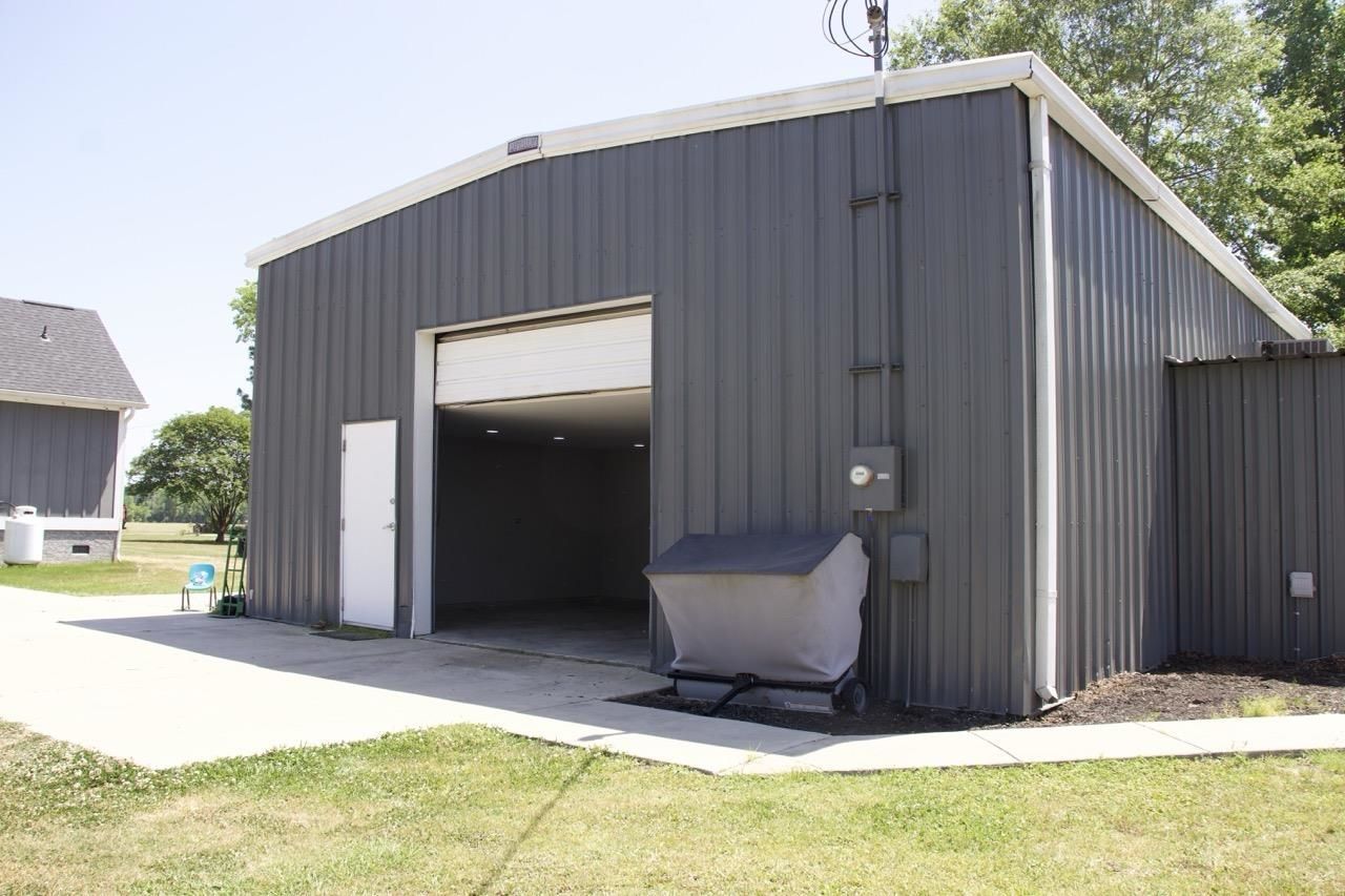 942 Meadow Dr.  Photo 29