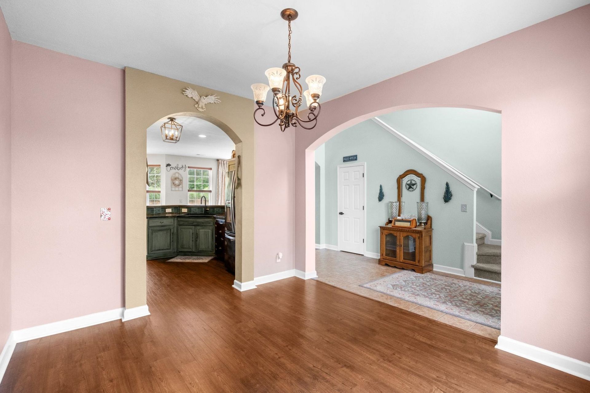 144 Zinnia Dr. Photo 4