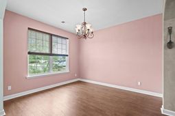 144 Zinnia Dr. photo 4