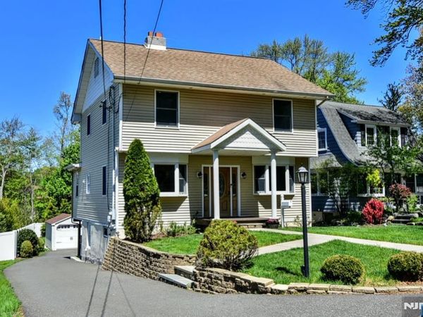 23 Airmount Avenue, RAMSEY, NJ 07446