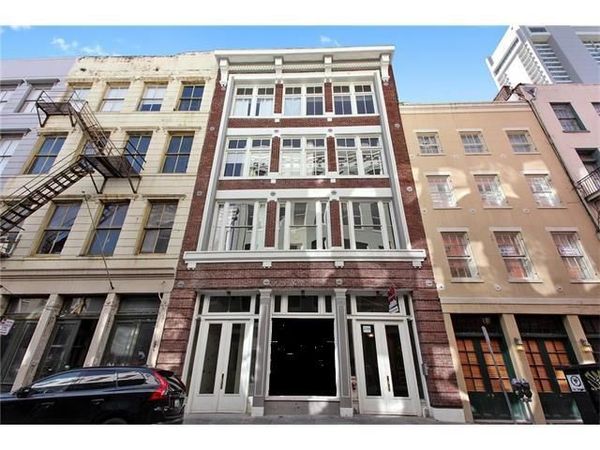 216 CHARTRES Street , Unit 2B, New Orleans, LA 70130