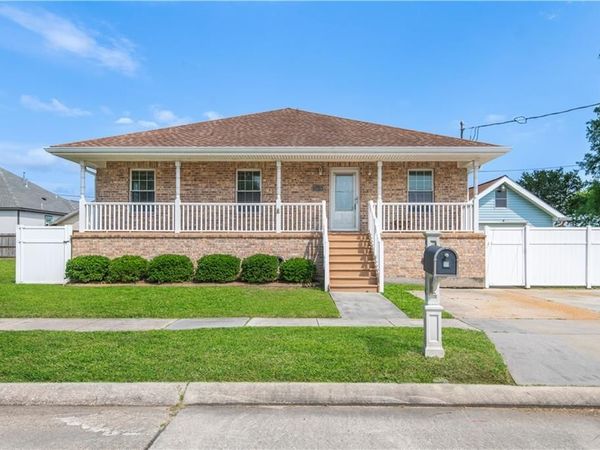3409 VOLPE Drive , Chalmette, LA 70043
