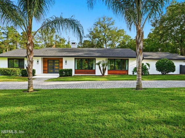 8228 HOLLYRIDGE Road, Jacksonville, FL 32256