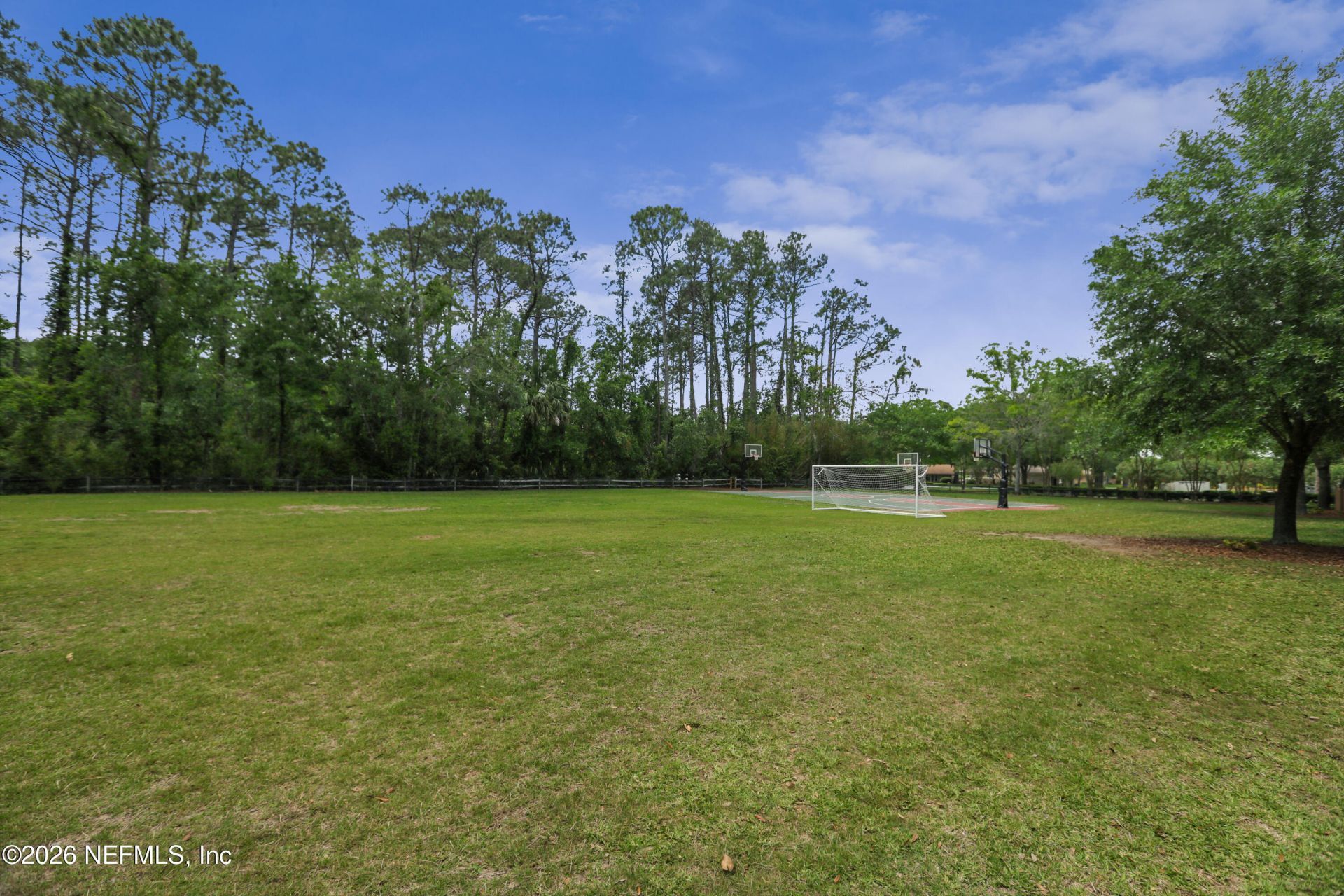 8228 Hollyridge Road, Jacksonville, FL 32256 Photo