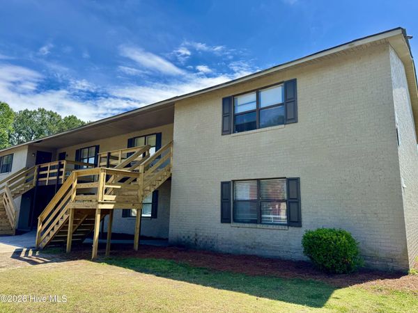 3209 Summer Place , Unit 5, Greenville, NC 27834