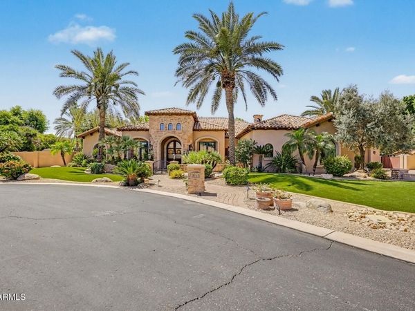 3937 E MENLO Circle, Mesa, AZ 85215
