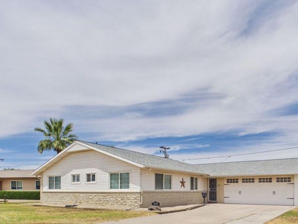 3122 E Shangri La Road, Phoenix, AZ 85028