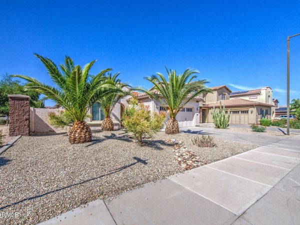 15694 W MACKENZIE Drive, Goodyear, AZ 85395