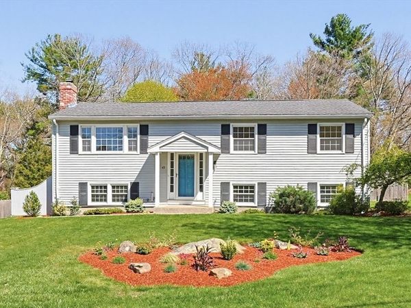 49 Granite St, Holliston, MA 01746