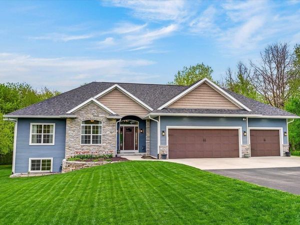 11702 Woodsview Crossing Crossing, Edgerton, WI 53534